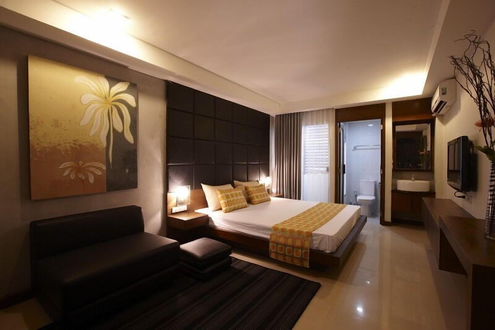 The Bangkok Cha Cha Suite Bagian luar foto