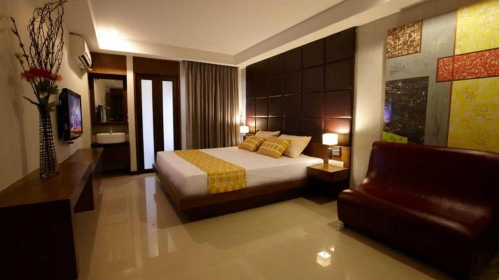 The Bangkok Cha Cha Suite Bagian luar foto