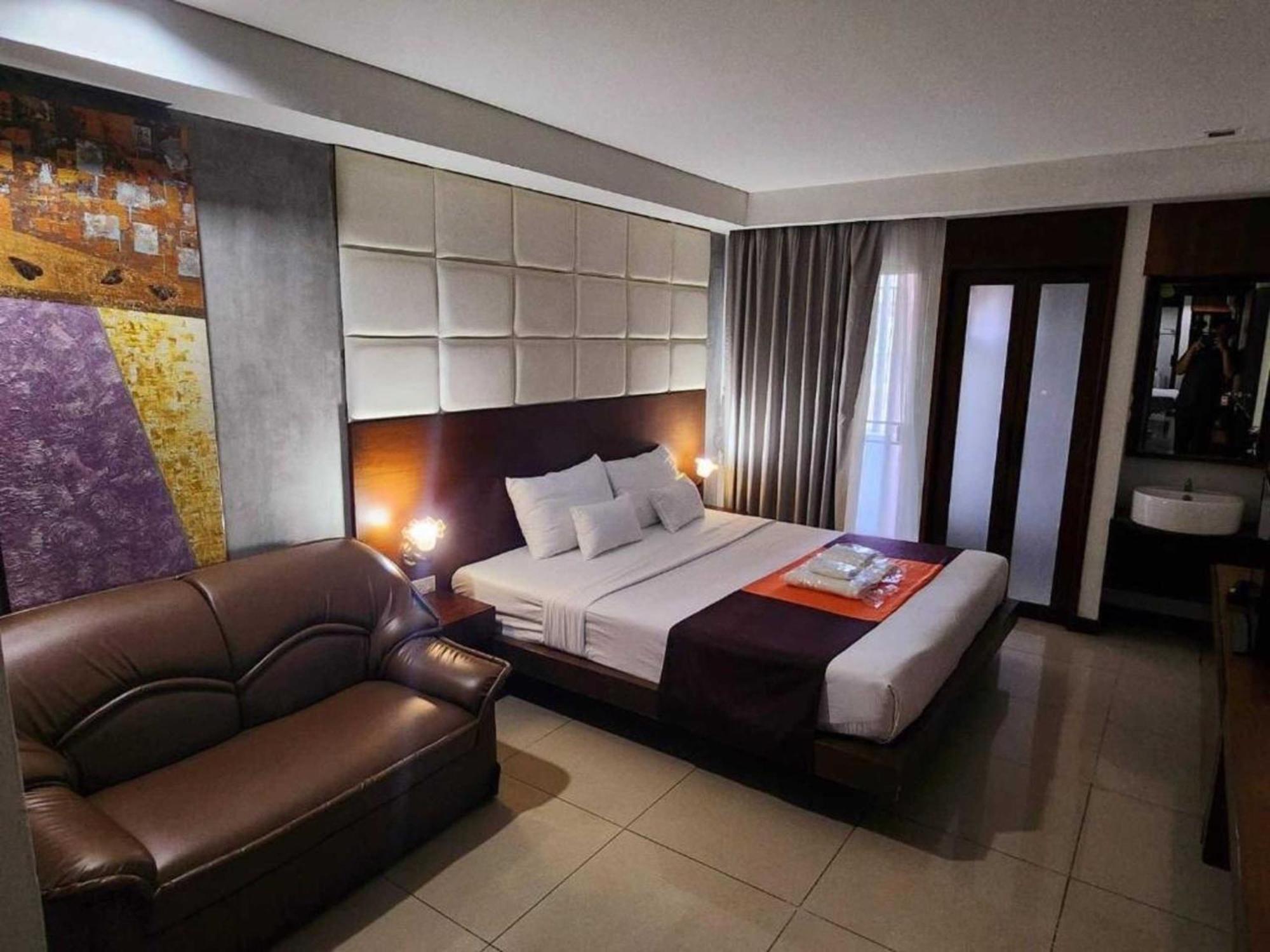 The Bangkok Cha Cha Suite Bagian luar foto