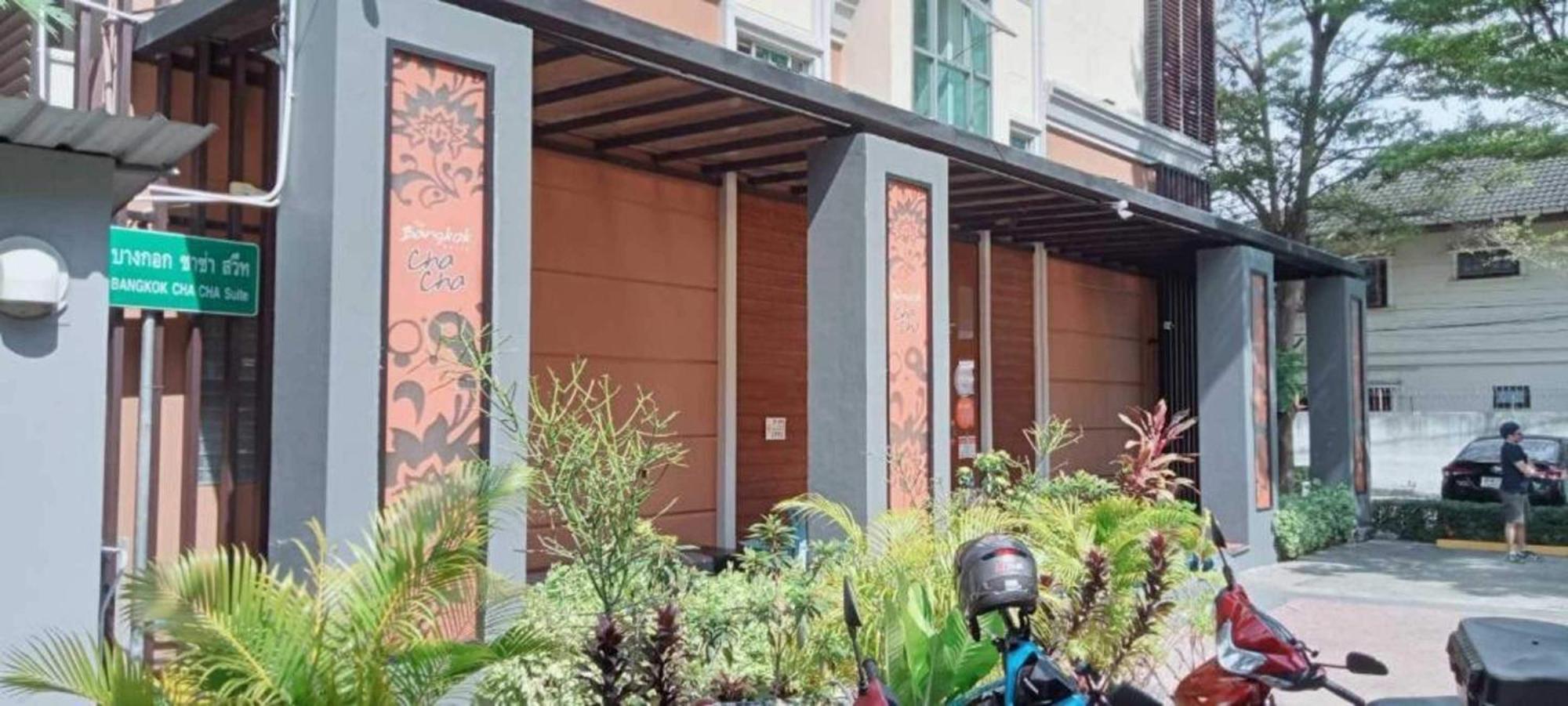 The Bangkok Cha Cha Suite Bagian luar foto